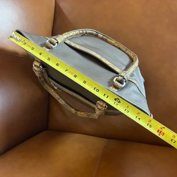 Brighton "Pretty Tough Reed" tote bag in a silver or zinc pearl - Picture 15 of 16